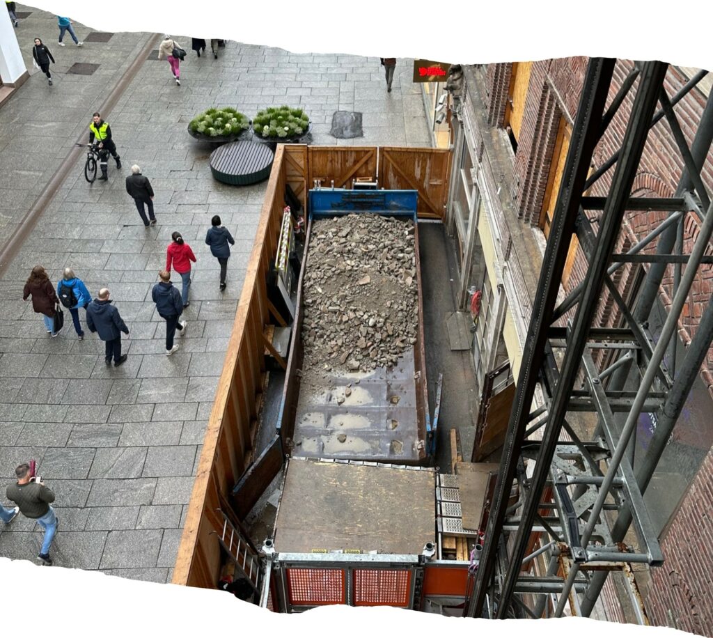Riggplass, bygate, forbipasserende, byggekran